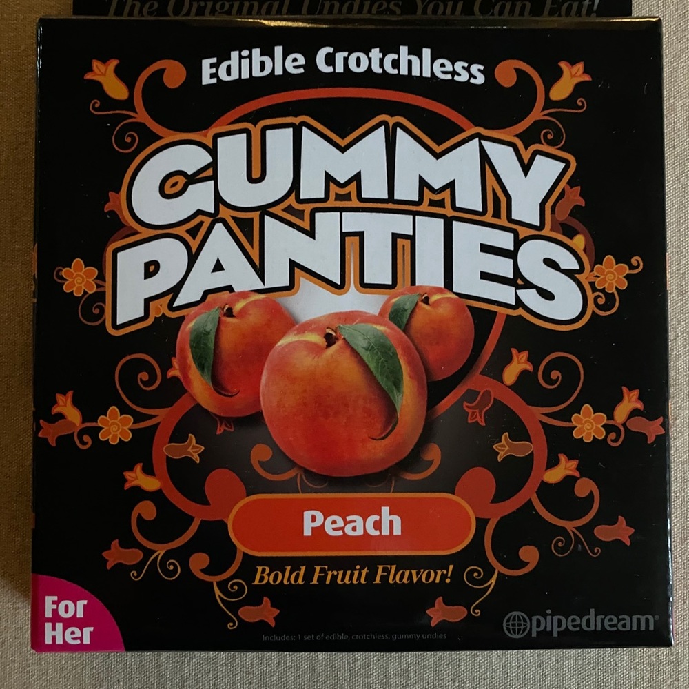 One Size : Ladies Panties • PEACH